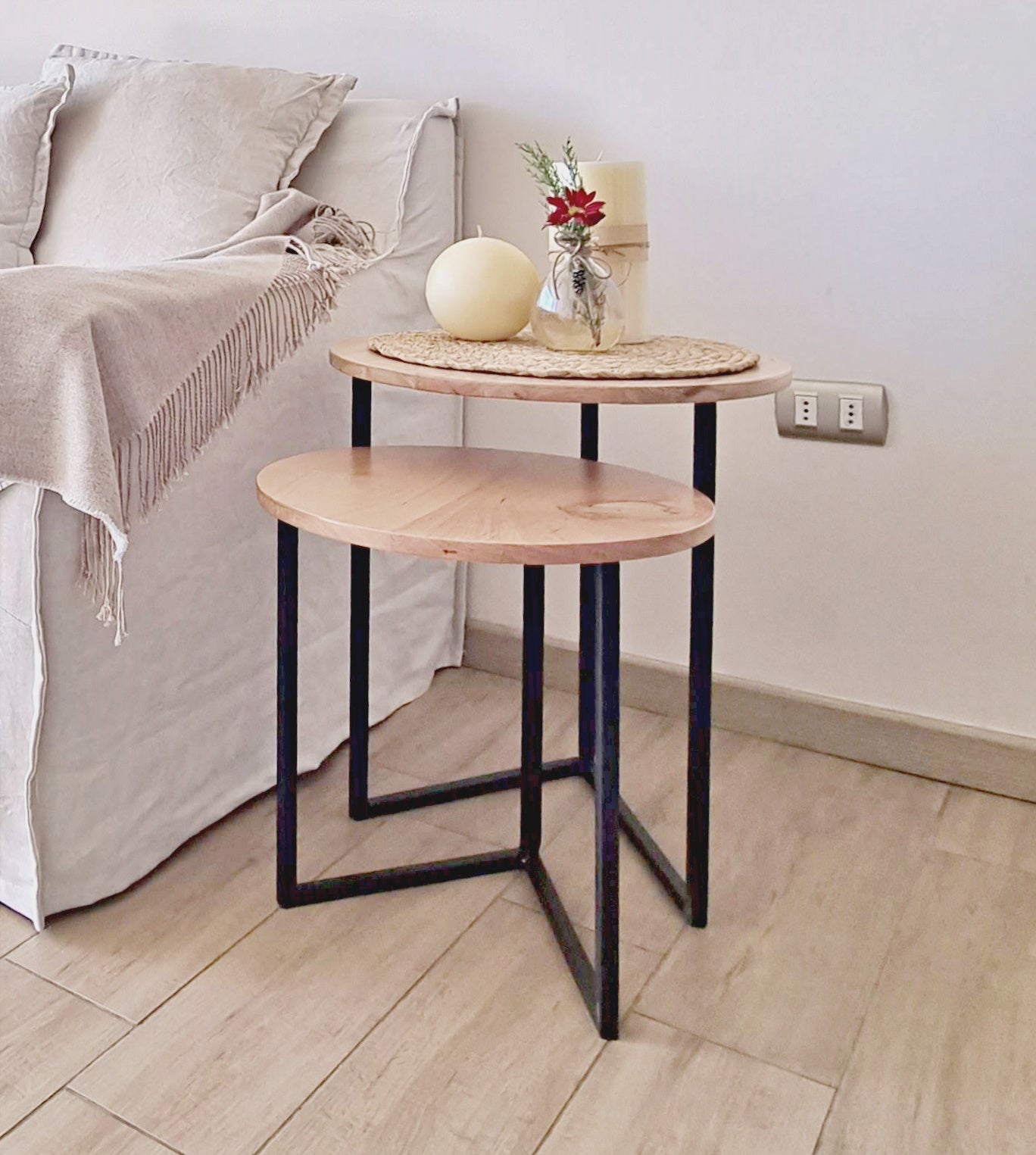Mesa lateral nido metal madera