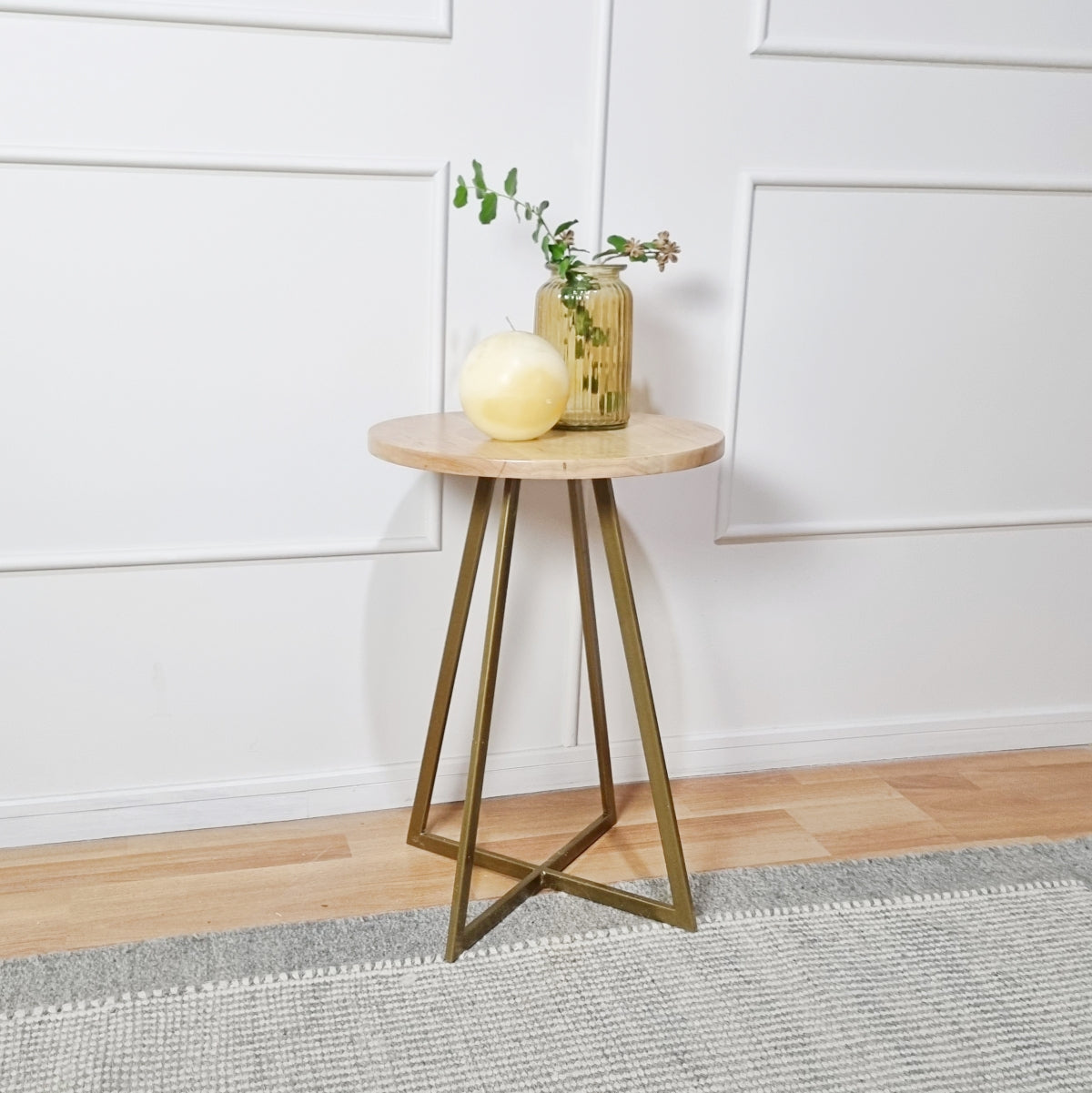 mesa lateral redonda madera