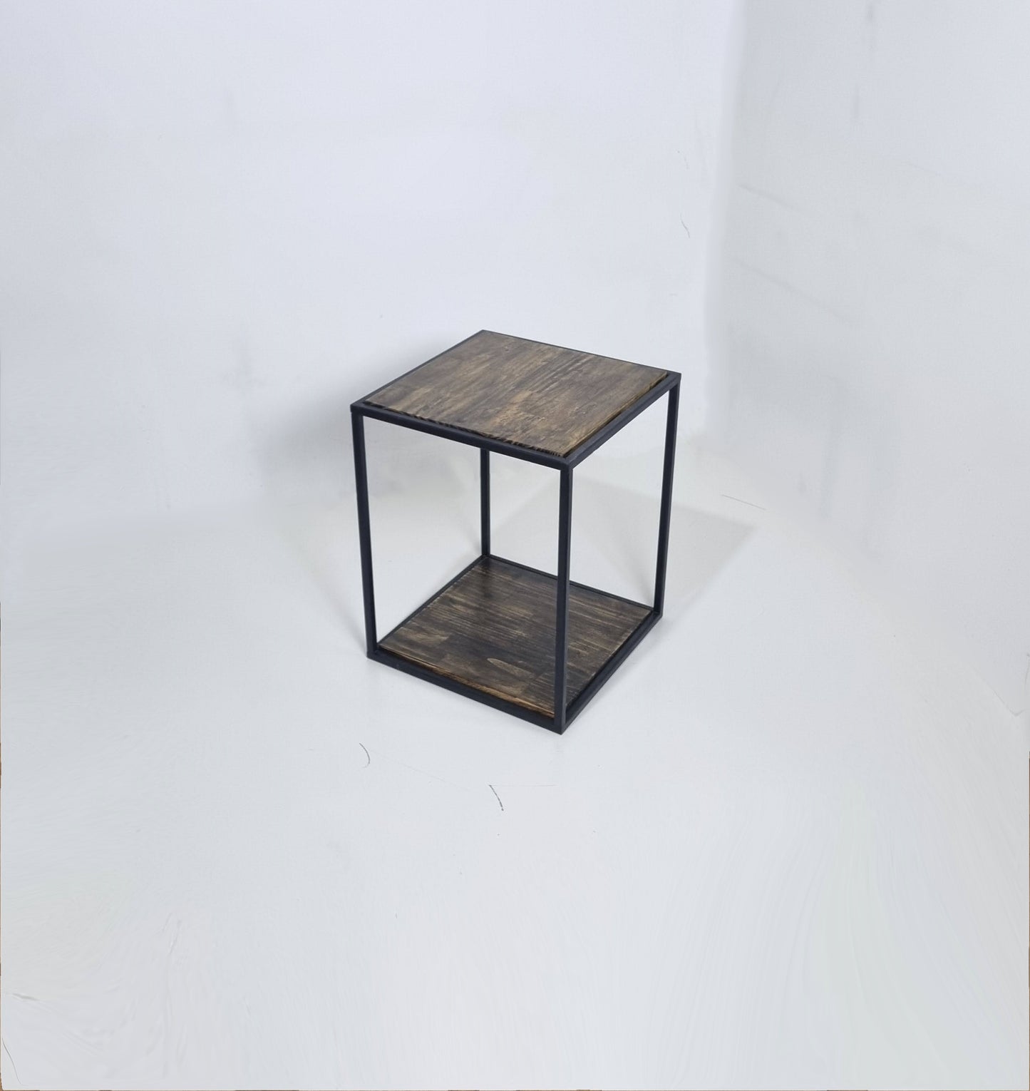 mesa auxiliar de madera