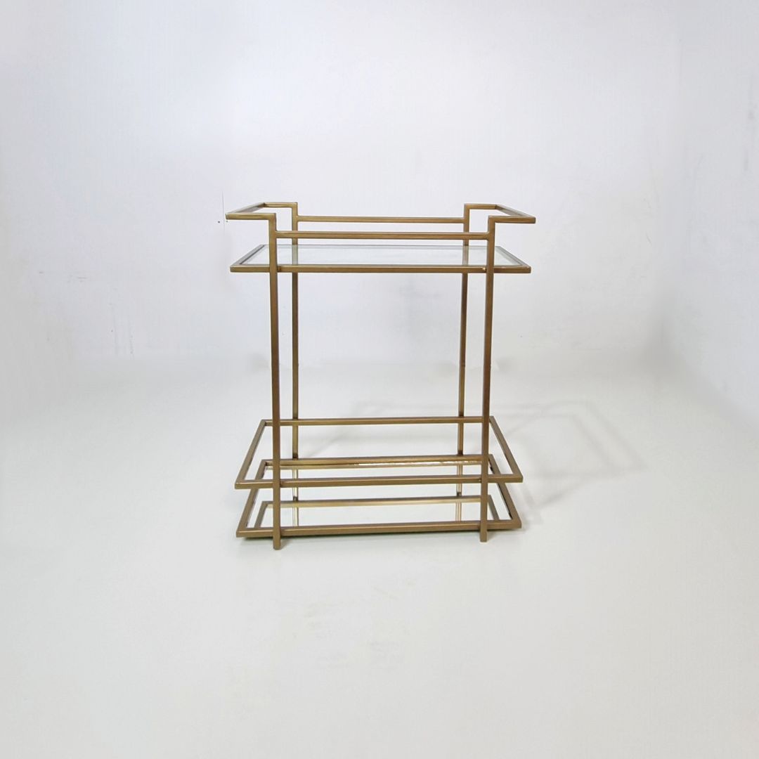 minibar dorado