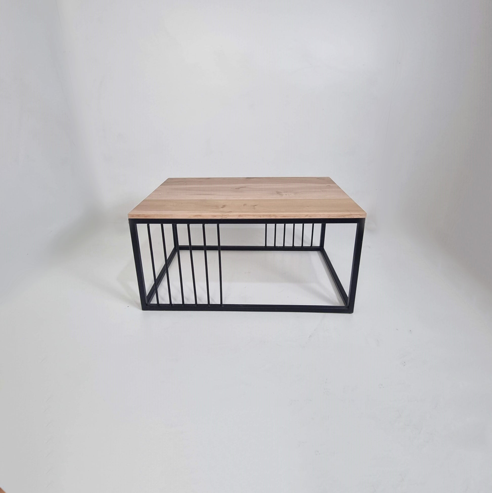 mesa de centro diseño industrial
