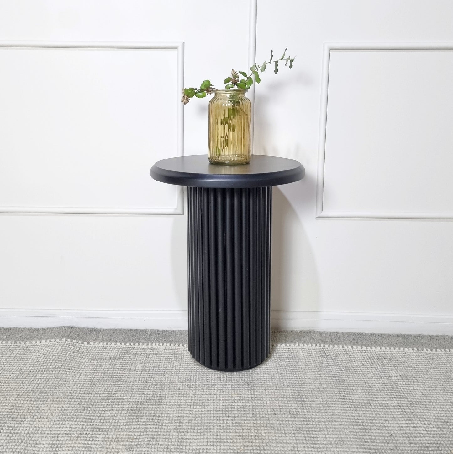 mesa lateral negra