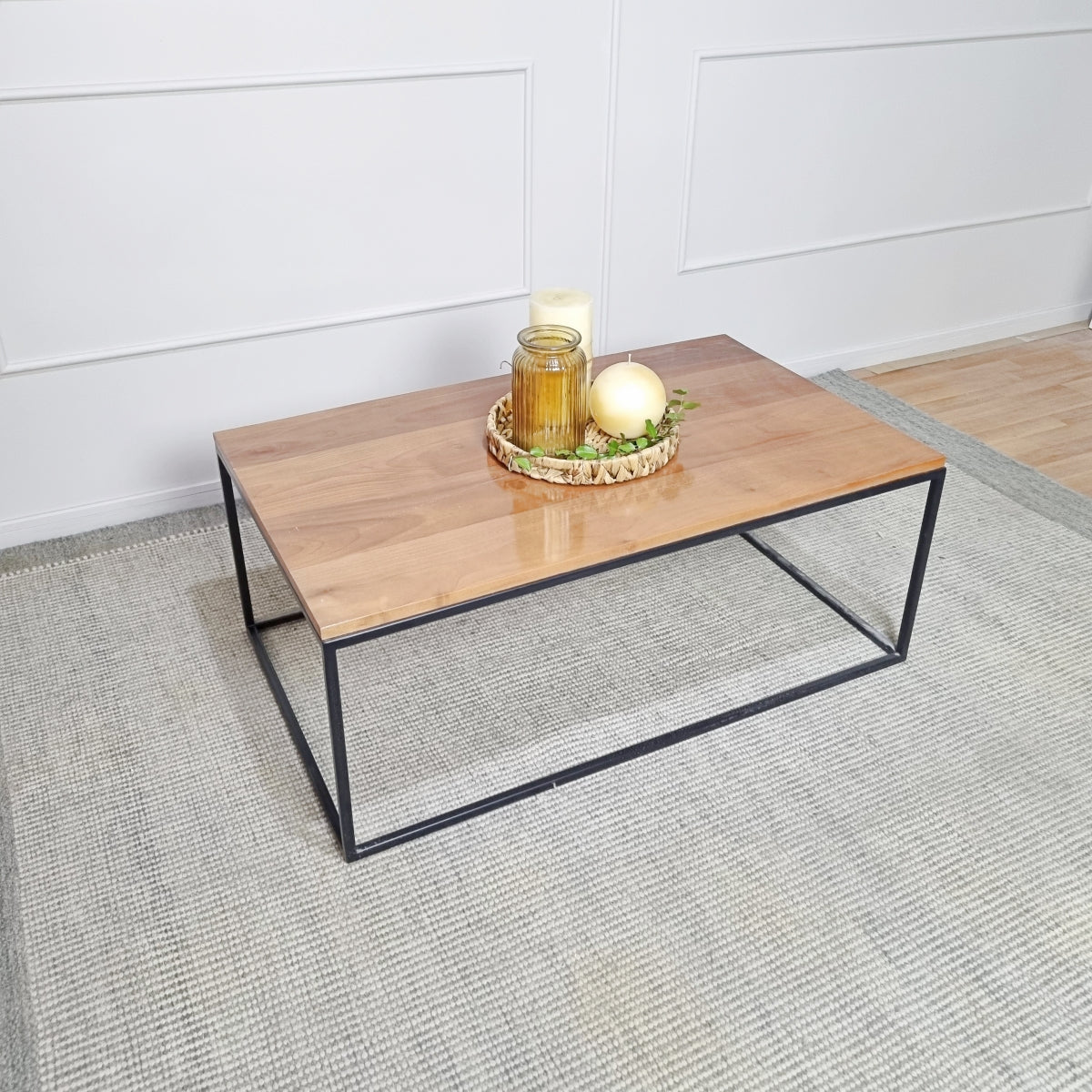 mesa de centro rectangular negra