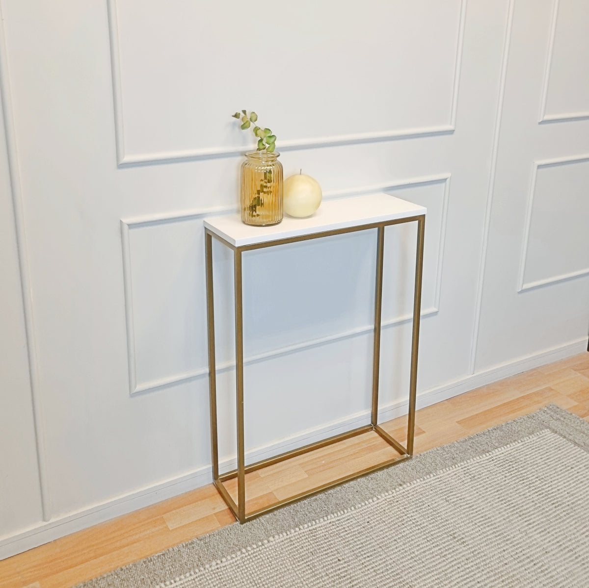 arrimo dorado metal marmol