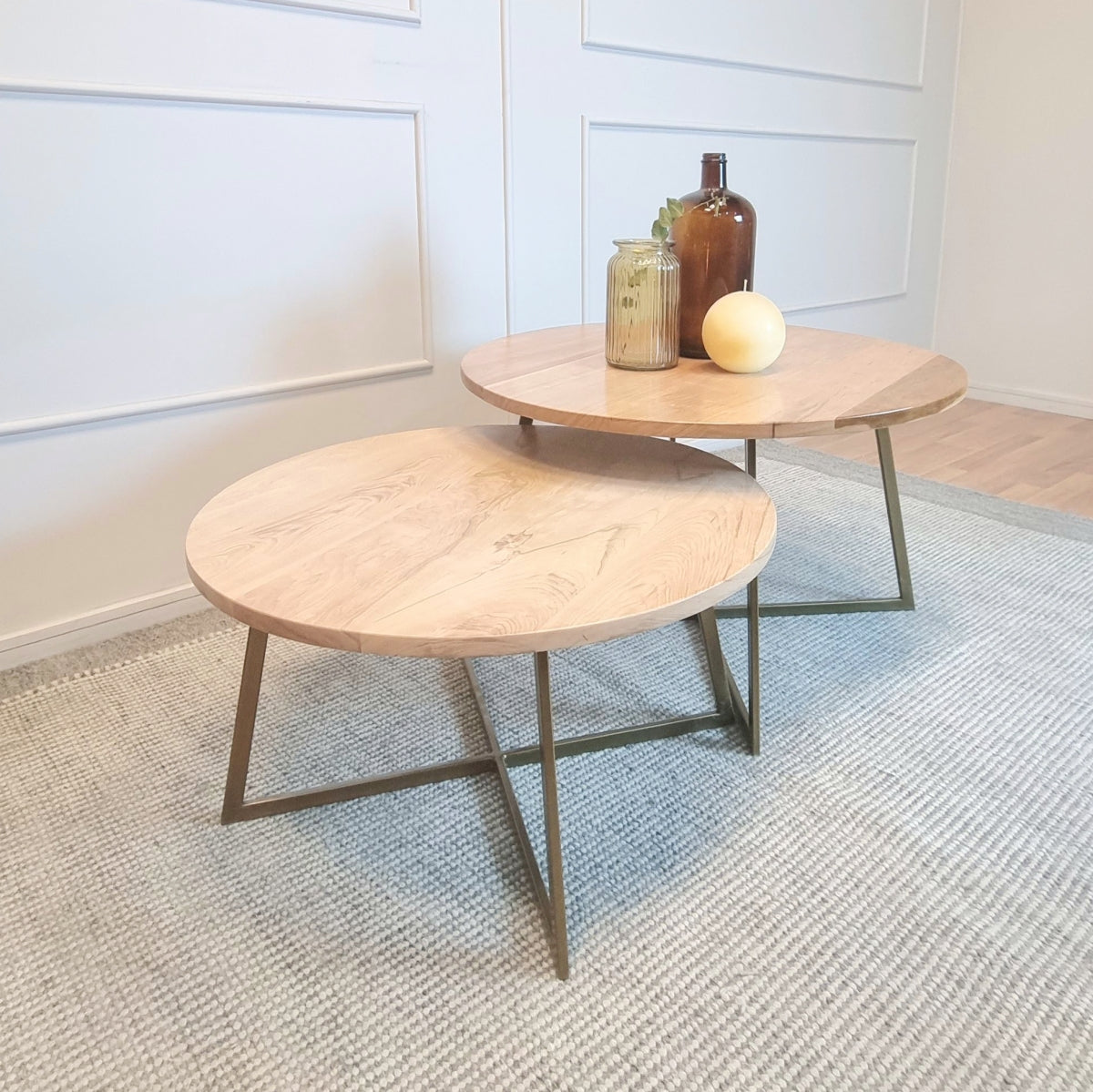 mesa de centro redonda dorada madera