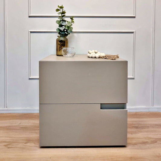 velador beige