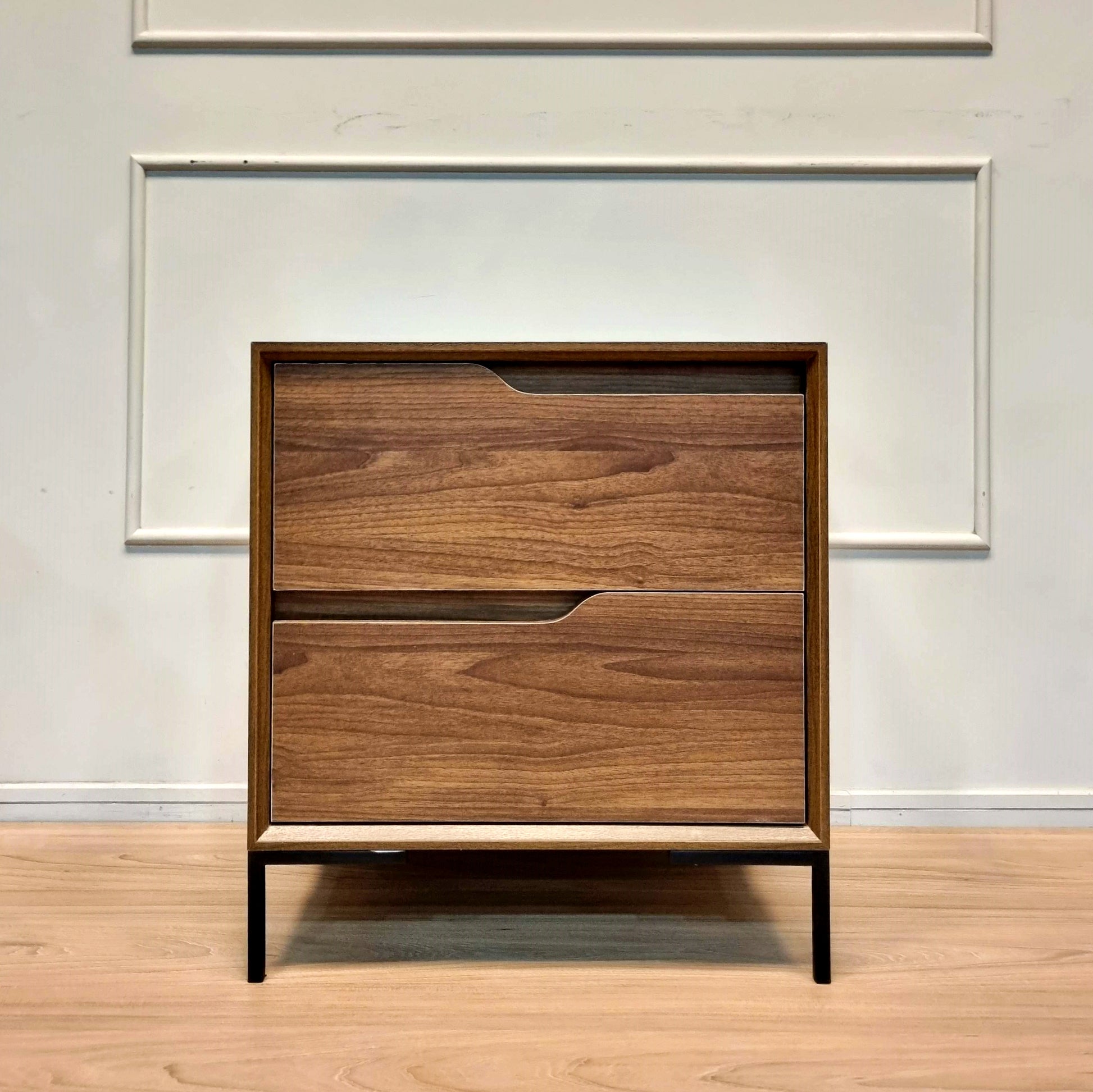 velador elegante madera