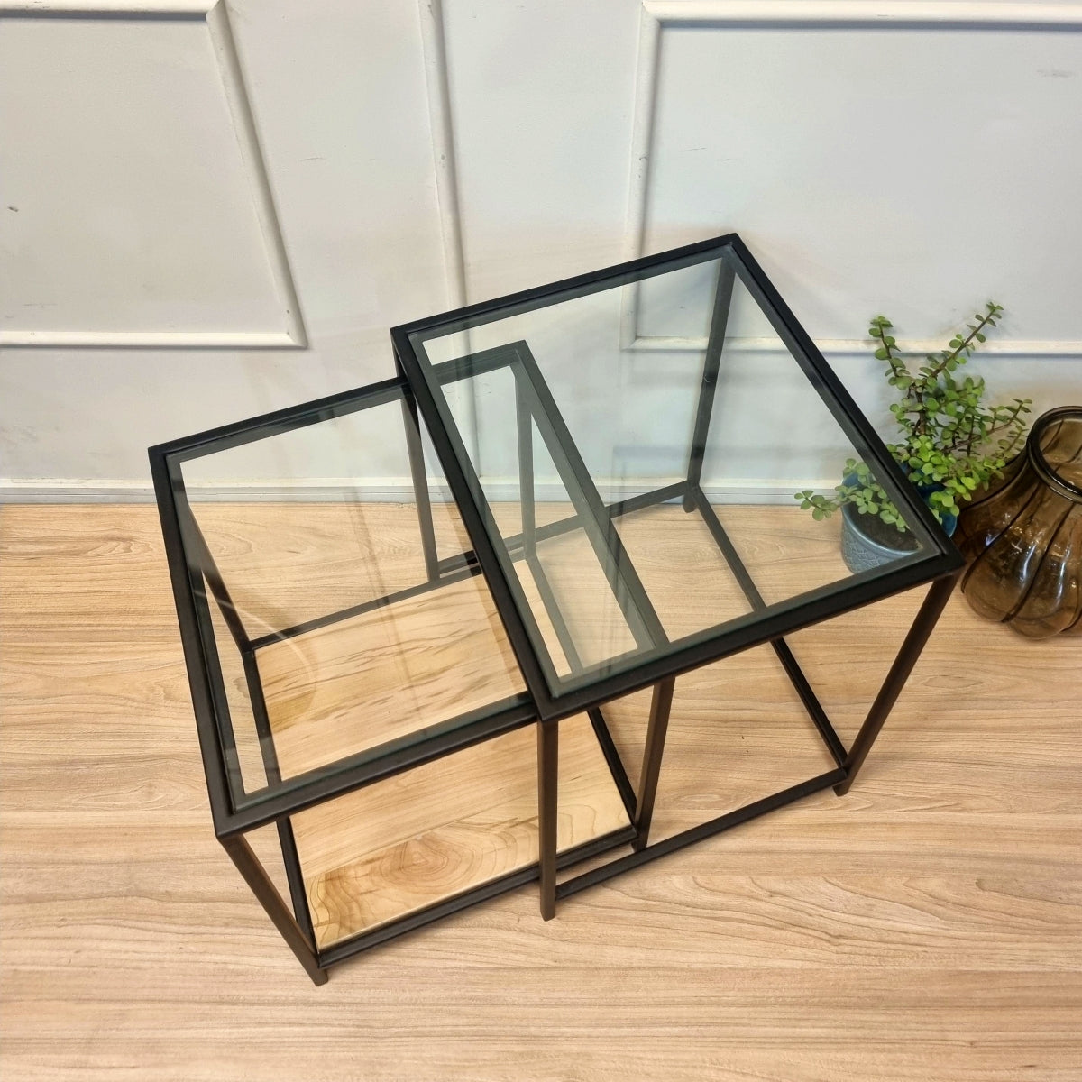 mesa lateral nido vidrio madera