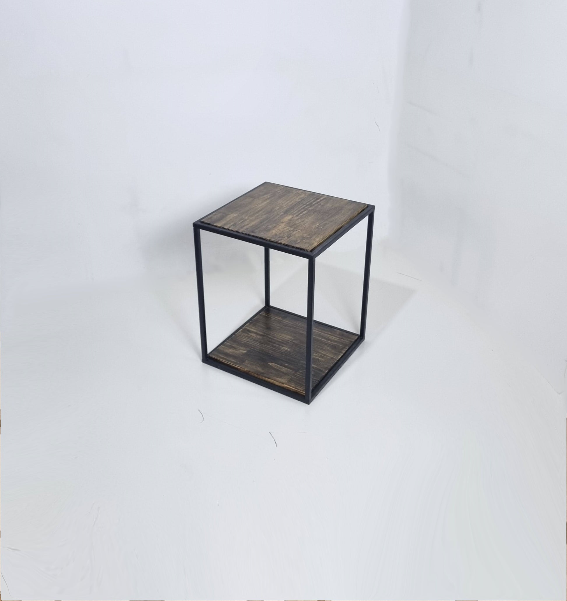 mesa auxiliar de madera